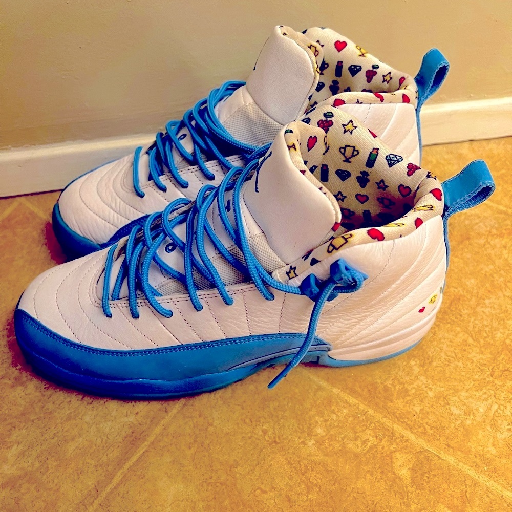 Jordan 12 Emoji edition